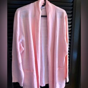 Tanjay open cozy long cardigan in pink.